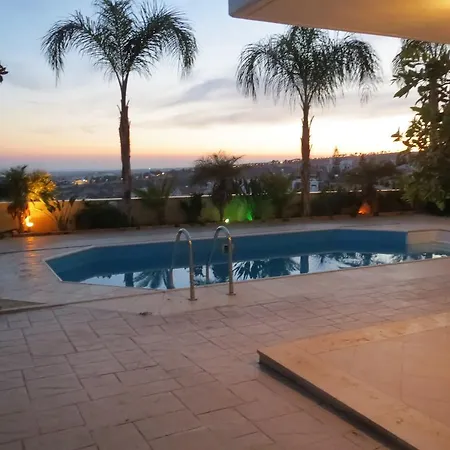 Apartment City Views - Only For Couples