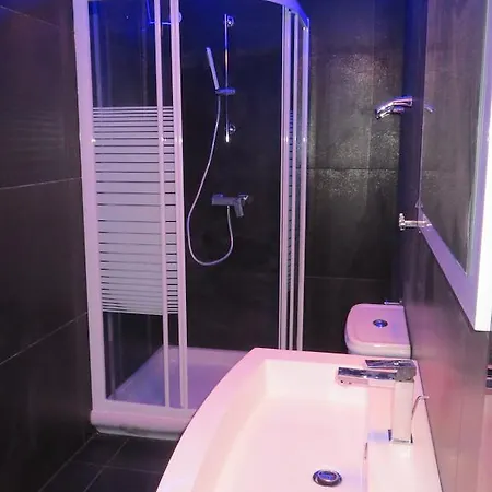 Apartment City Views - Only For Couples Limassol