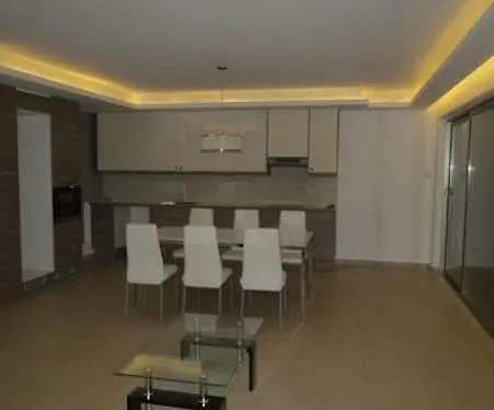 Apartment City Views - Only For Couples